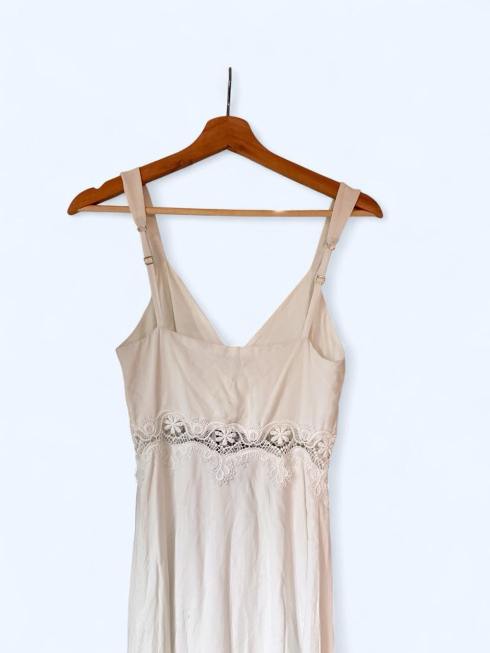 NWT GUESS Summer Cream Lace-Trim Maxi Dress size XS - Picture 5 of 6